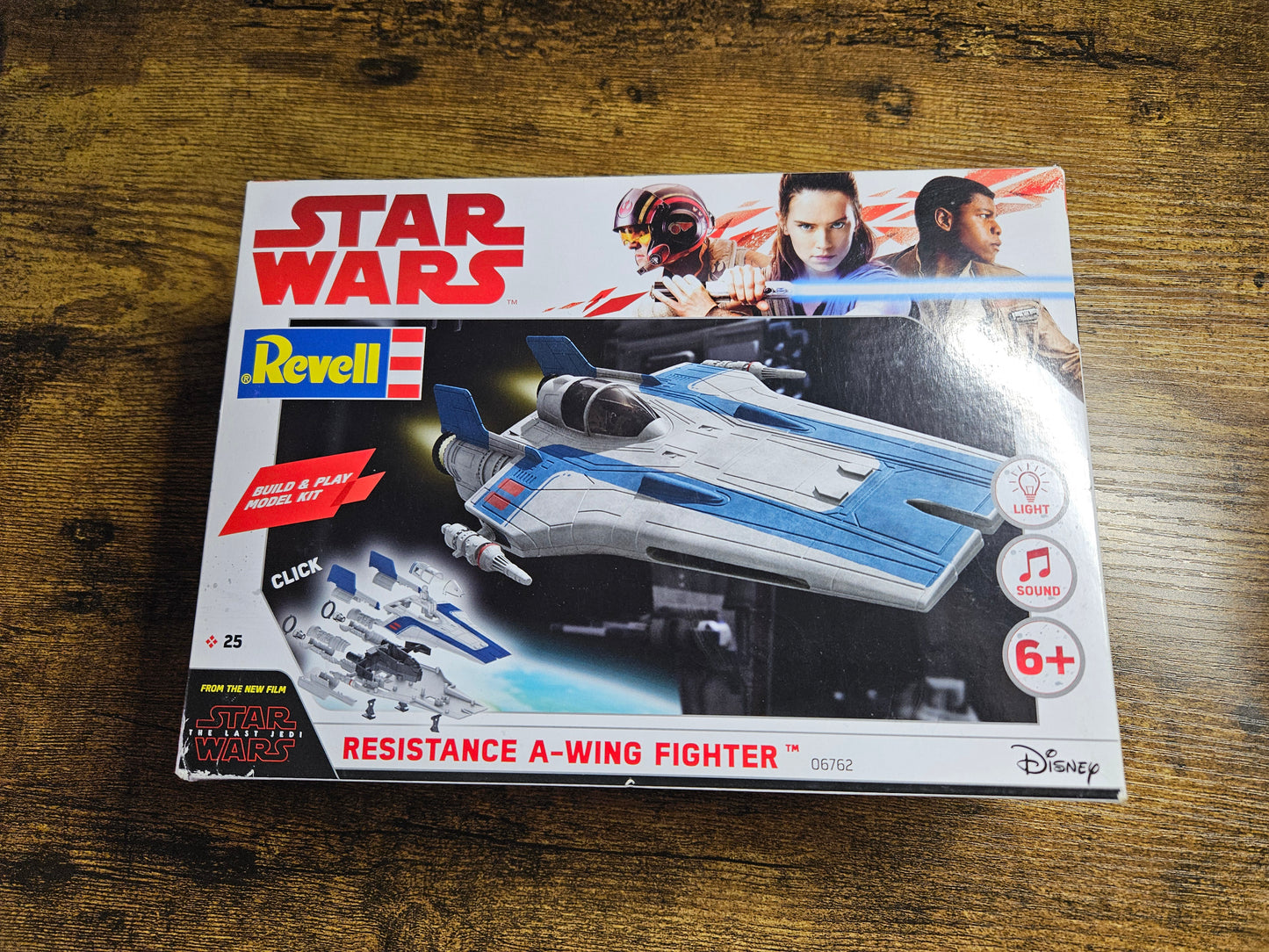 Star Wars: Resistance A-Wing Fighter: 06762, Build & Play Kit, Lights & Sound
